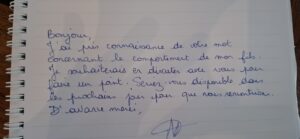 Mot dans le cahier pour l'enseignant